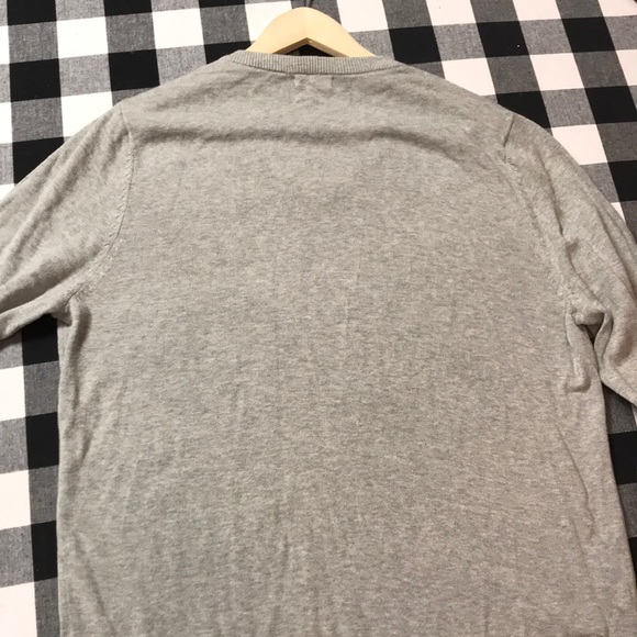 Men’s Merona Light Gray V neck Sweater, M - Picture 6 of 6